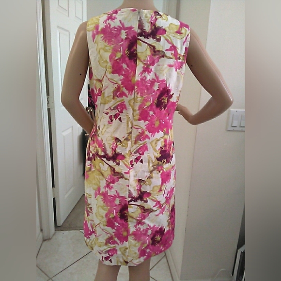 NWOT Willi Smith Floral Shift Dress in Pink, White & Gold POCKETS & BUTTONS SZ.6 - Picture 3 of 10